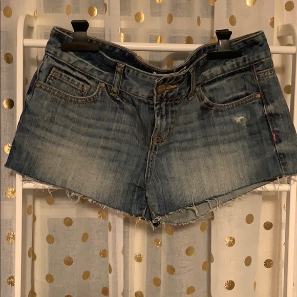 PINK Victoria's Secret Pants - VS Pink jean short PINK Victoria's Secret Pants - VS Pink jean short